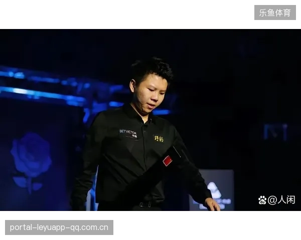 周跃龙体验新球杆，表现更为顺手